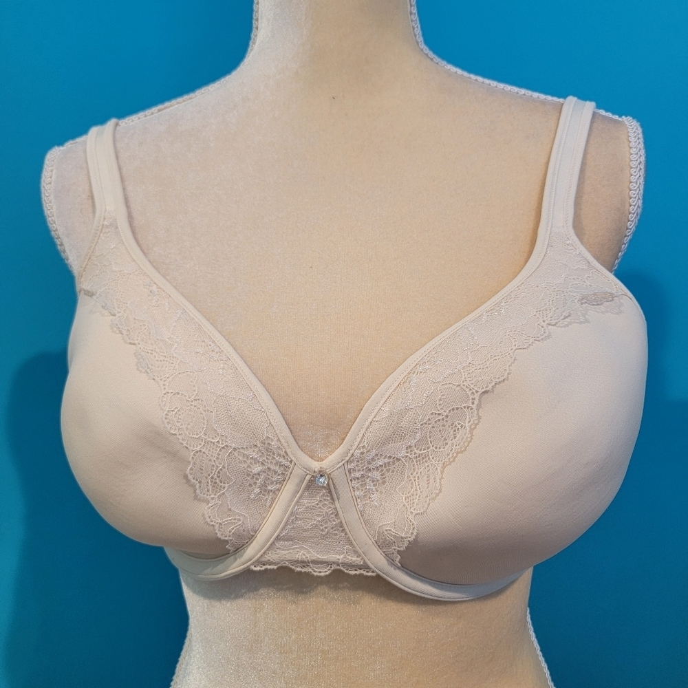 Bali One Smooth U Ultra Light Lace with Lift Underwire Bra 36D Rhinestone spacer